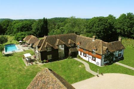 house and home sitting location